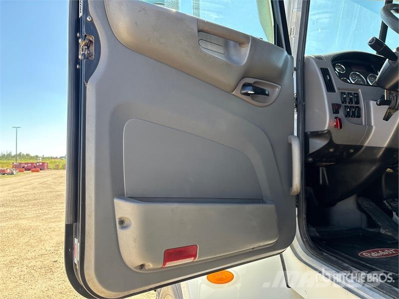 Peterbilt 337 مركبات الأغراض العامة