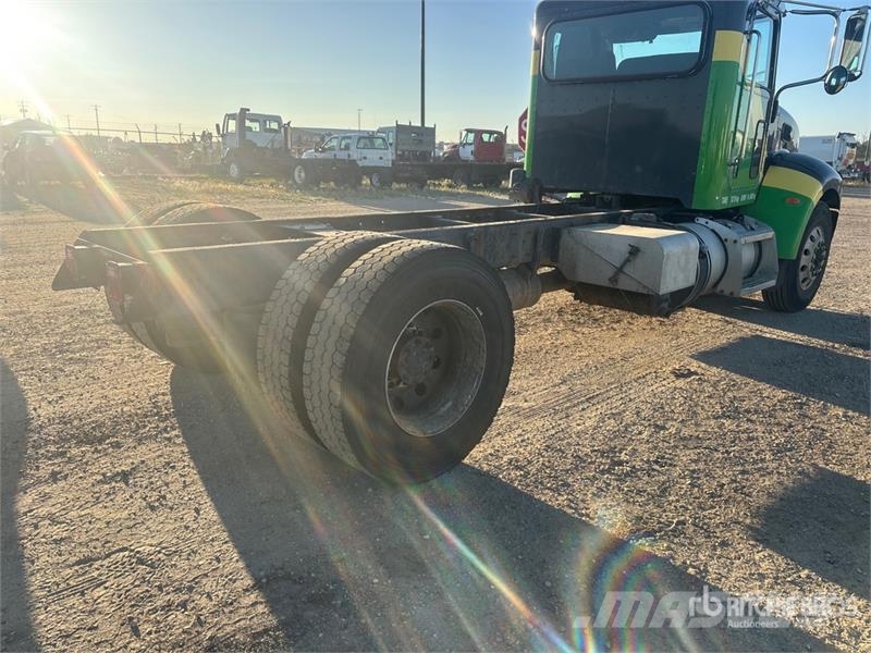 Peterbilt 337 Кабины