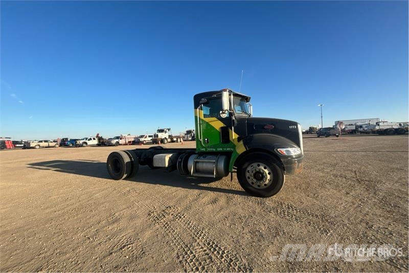 Peterbilt 337 Кабины