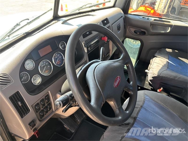 Peterbilt 337 مركبات الأغراض العامة