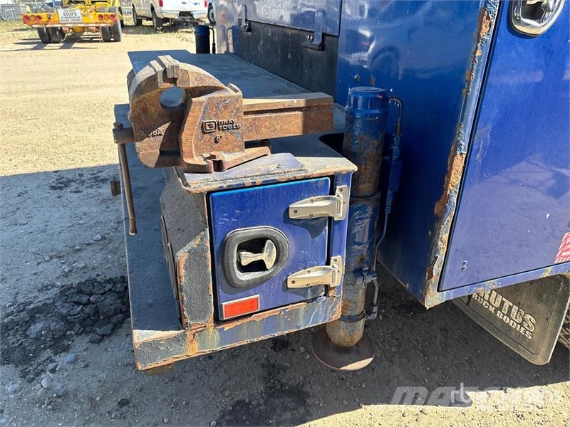 Peterbilt 337 مركبات الأغراض العامة