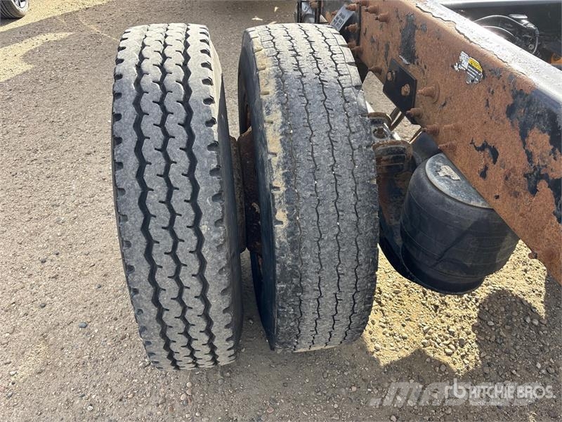 Peterbilt 337 Kabine i unutrašnjost