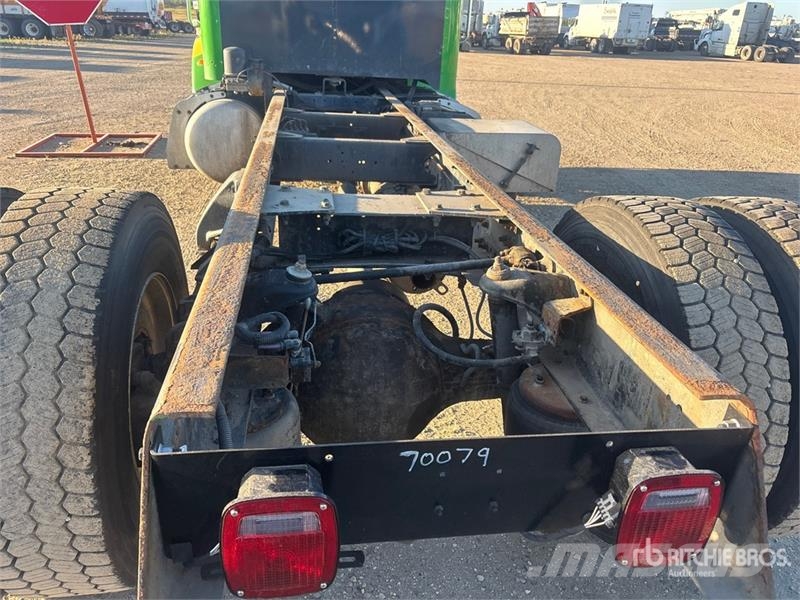 Peterbilt 337 Кабины