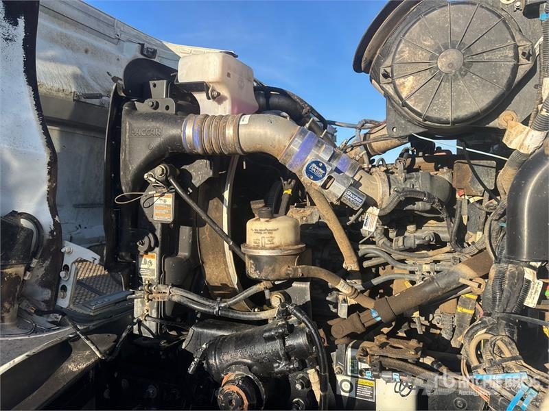 Peterbilt 348 Slamsugere