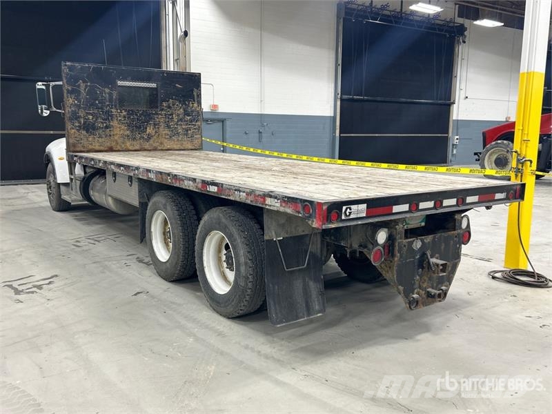 Peterbilt 348 Flatbed / Dropside trucks