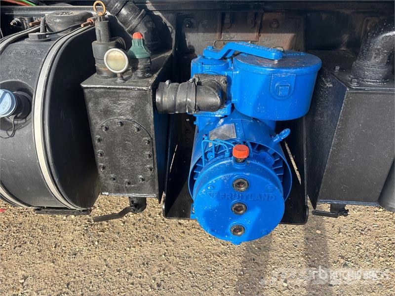 Peterbilt 348 Kombinuotos paskirties / vakuuminiai sunkvežimiai