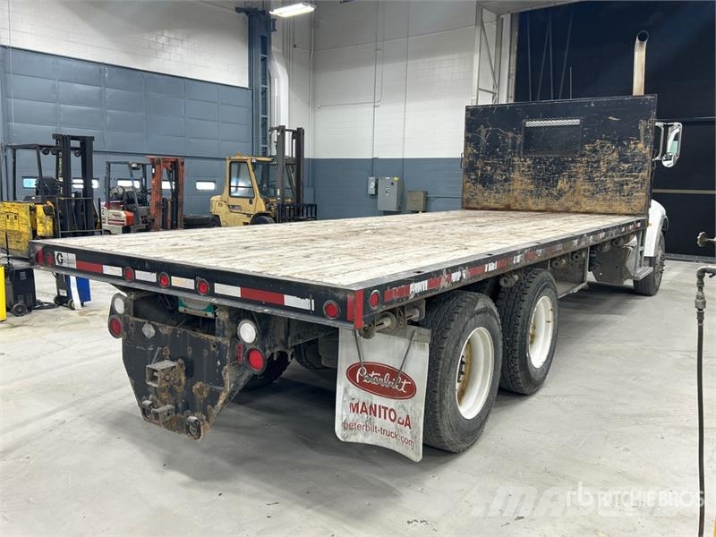 Peterbilt 348 Flatbed / Dropside trucks