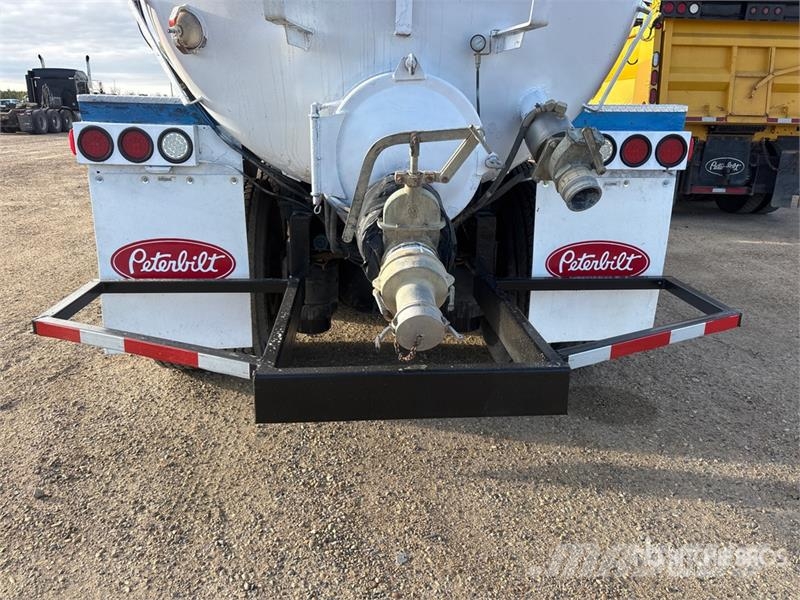 Peterbilt 348 Kombinuotos paskirties / vakuuminiai sunkvežimiai
