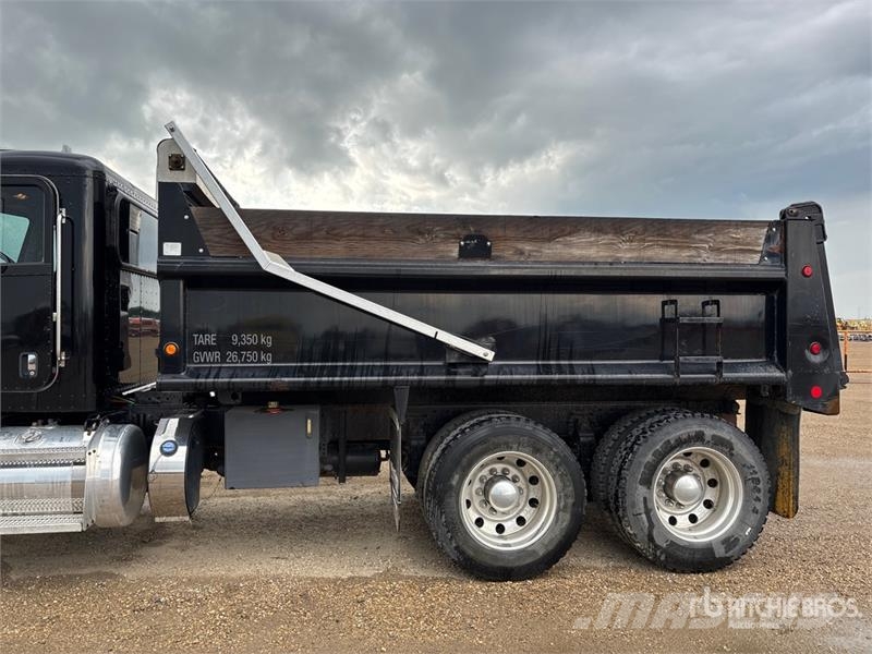 Peterbilt 348 Kallurid