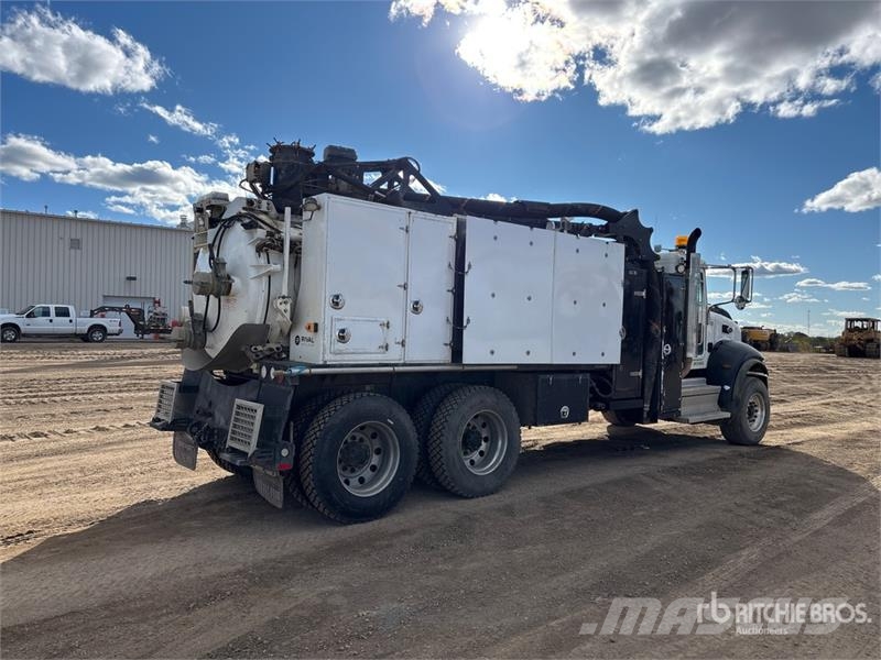 Peterbilt 348 Kombi vozila/ vakum kamioni