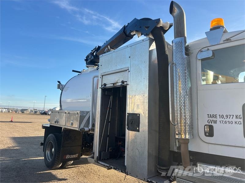 Peterbilt 348 Slamsugere