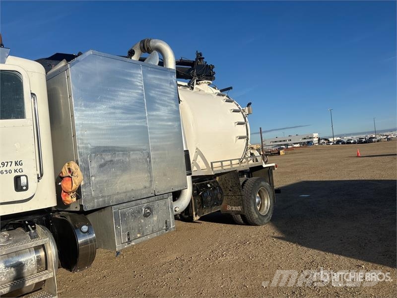 Peterbilt 348 Slamsugere