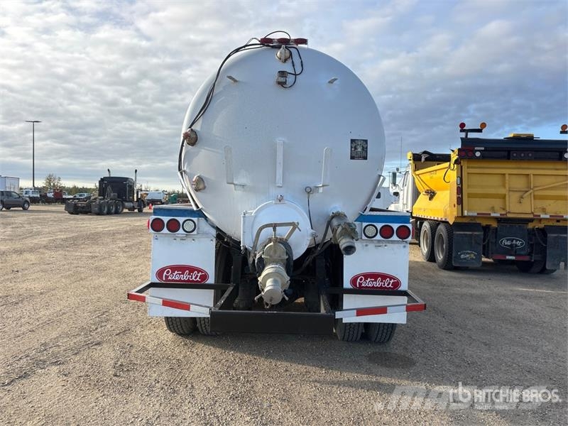 Peterbilt 348 Kombinuotos paskirties / vakuuminiai sunkvežimiai
