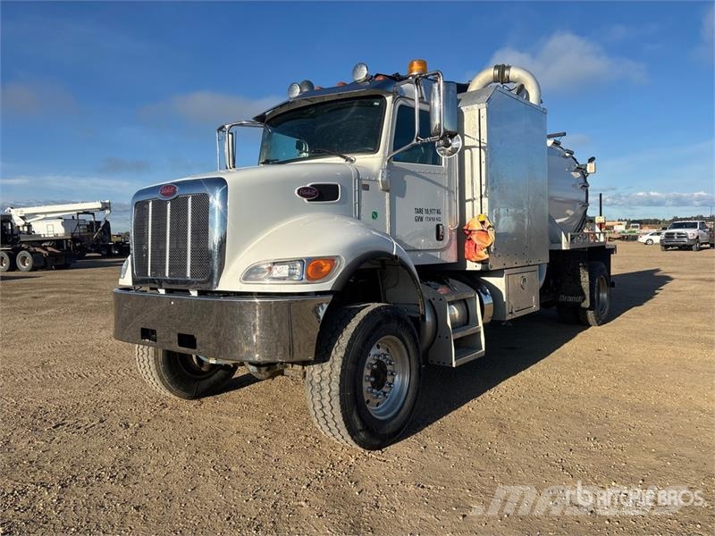 Peterbilt 348 Slamsugere
