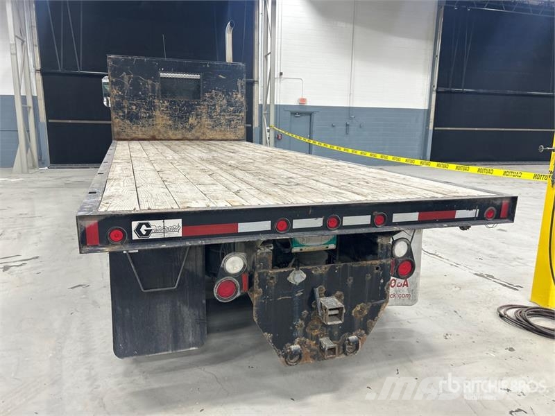 Peterbilt 348 Flatbed / Dropside trucks