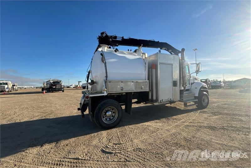 Peterbilt 348 Slamsugere