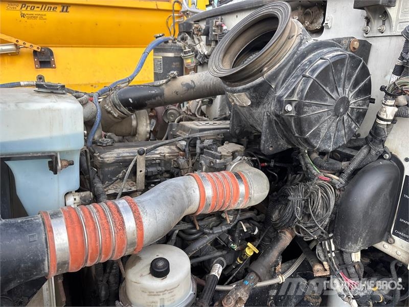 Peterbilt 348 Kombinuotos paskirties / vakuuminiai sunkvežimiai