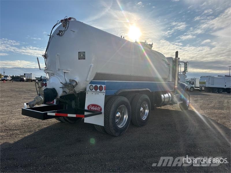 Peterbilt 348 Kombinuotos paskirties / vakuuminiai sunkvežimiai