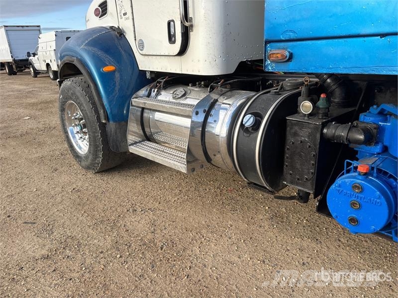 Peterbilt 348 Kombinuotos paskirties / vakuuminiai sunkvežimiai