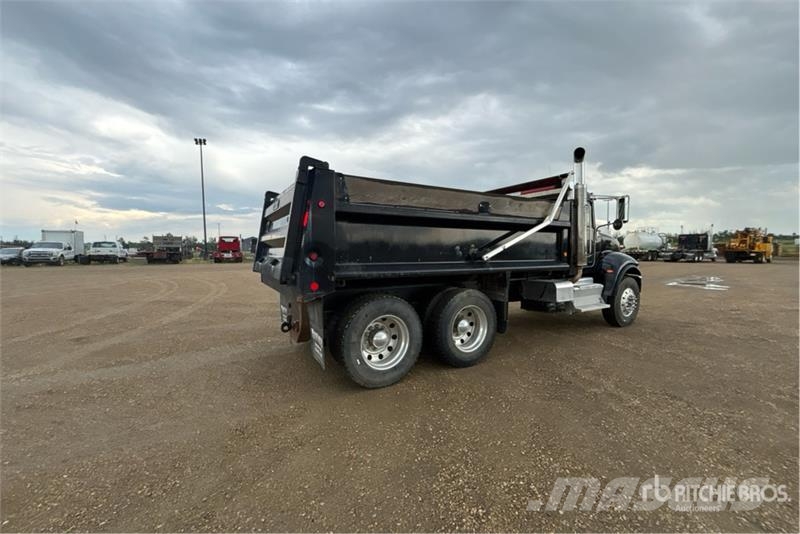 Peterbilt 348 Kallurid