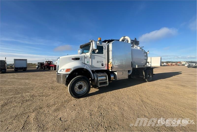 Peterbilt 348 Slamsugere