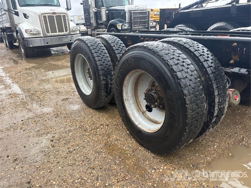 Peterbilt 348 6x4 Cab and Chassis Kabine i unutrašnjost