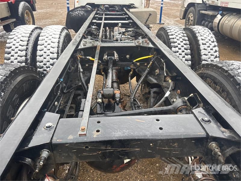 Peterbilt 348 6x4 Cab and Chassis Kabine i unutrašnjost