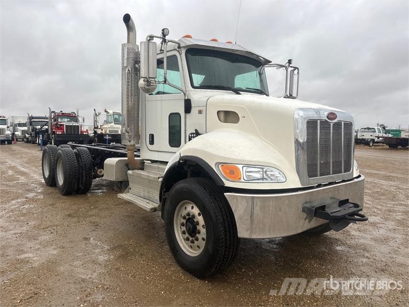 Peterbilt 348 6x4 Cab and Chassis Kabine i unutrašnjost