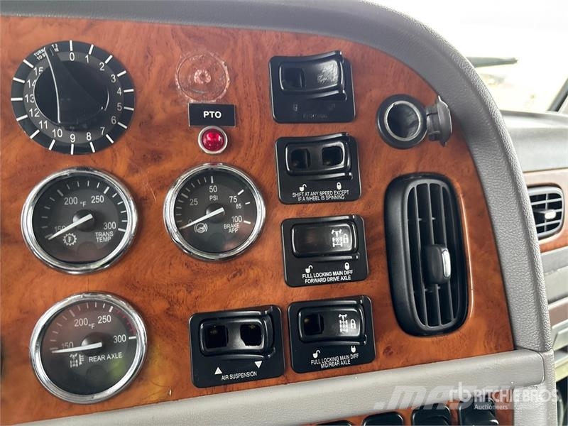Peterbilt 357 Самосвал