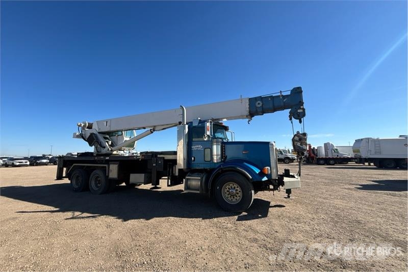 Peterbilt 357 Lastbil med kran