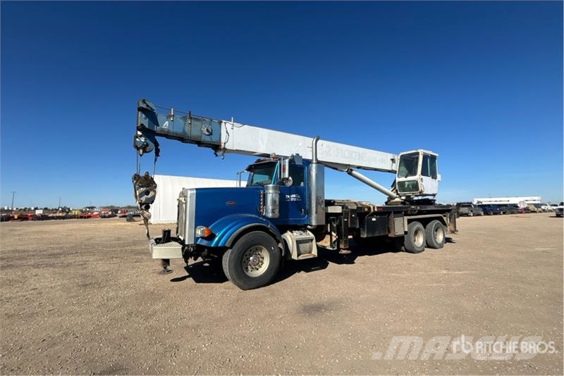 Peterbilt 357 Lastbil med kran
