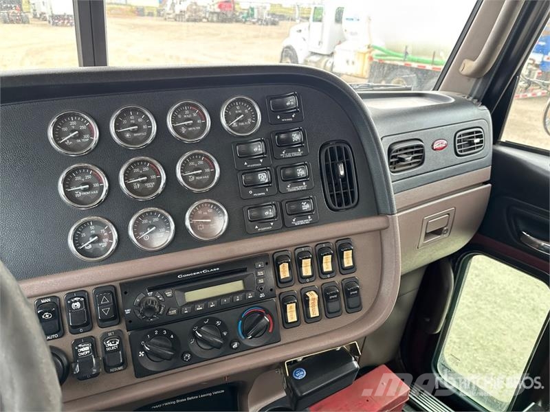 Peterbilt 365 8x6 Potable Water Truck Поливальні машини