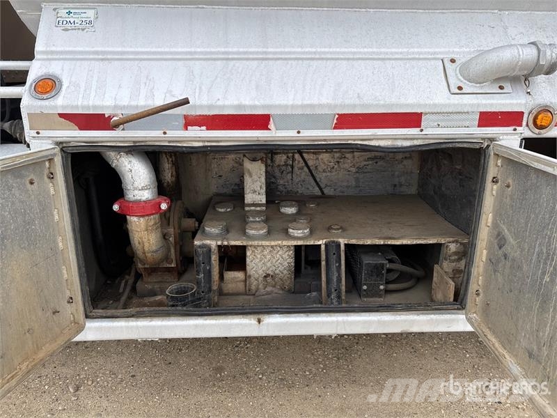 Peterbilt 365 8x6 Potable Water Truck Поливальні машини