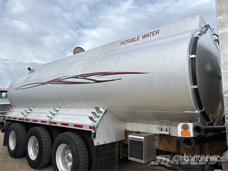 Peterbilt 365 8x6 Potable Water Truck Поливальні машини
