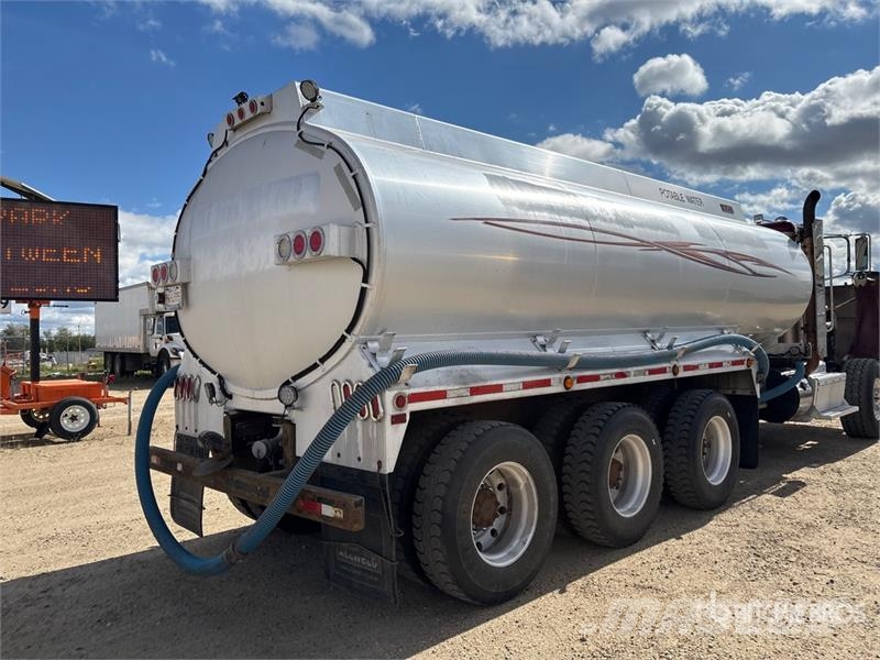 Peterbilt 365 8x6 Water Truck Ūdens mašīnas