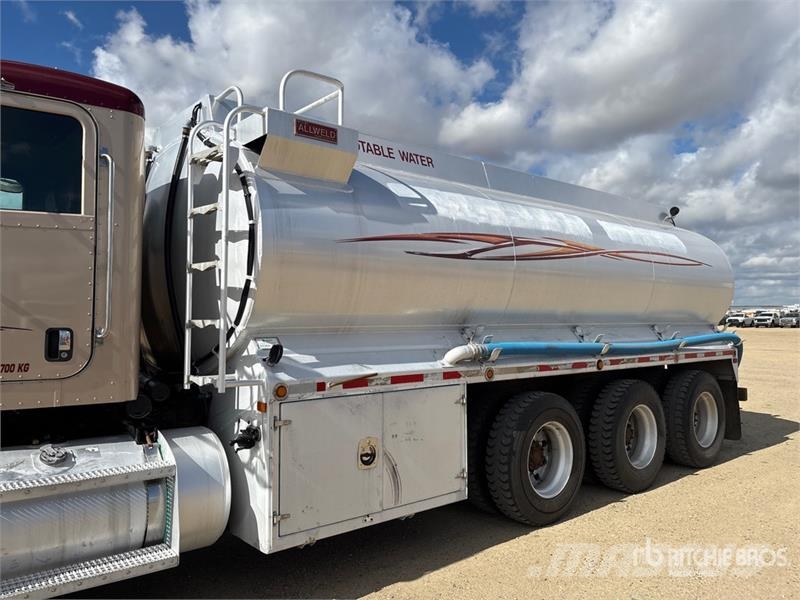Peterbilt 365 8x6 Water Truck Ūdens mašīnas