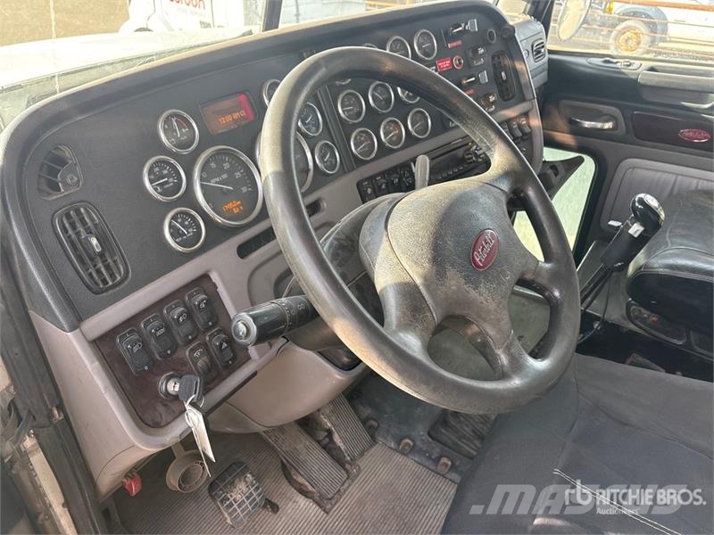 Peterbilt 367 Комби / вакуум камиони
