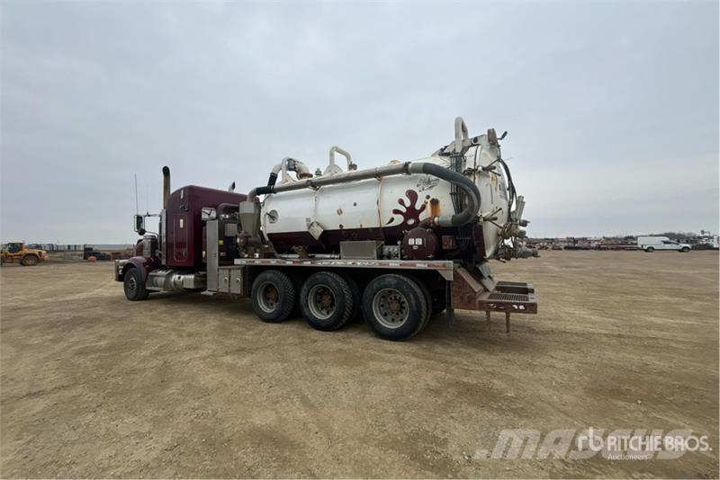 Peterbilt 367 Ассенизаторские машины