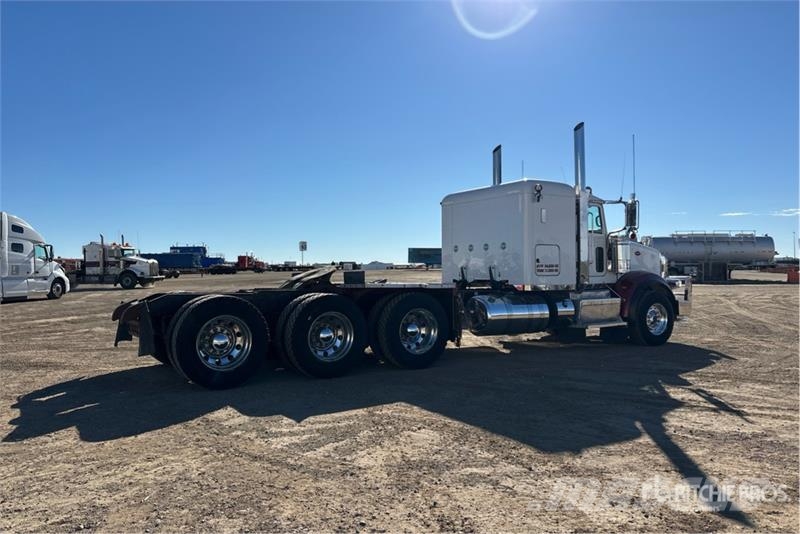 Peterbilt 367 وحدات الجر