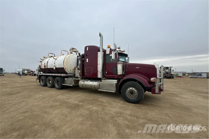 Peterbilt 367 Ассенизаторские машины