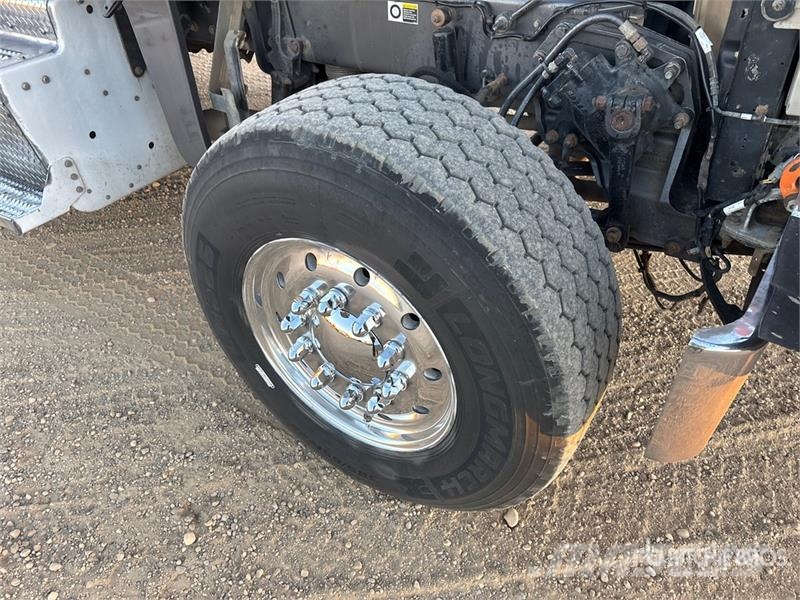 Peterbilt 367 Sadulveokid