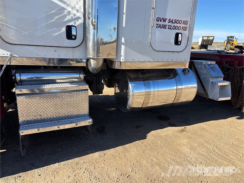 Peterbilt 367 وحدات الجر