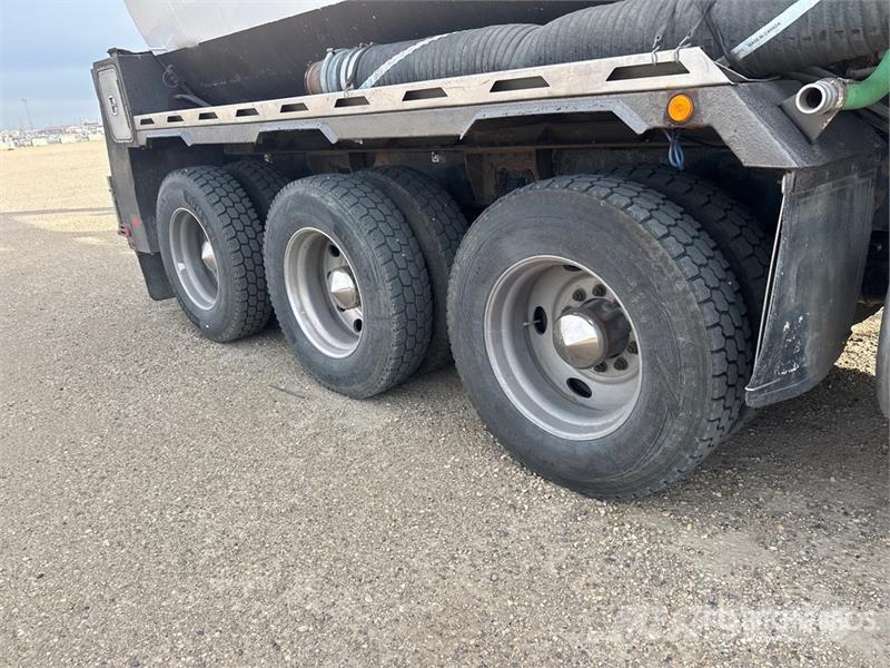 Peterbilt 367 Комби / вакуум камиони
