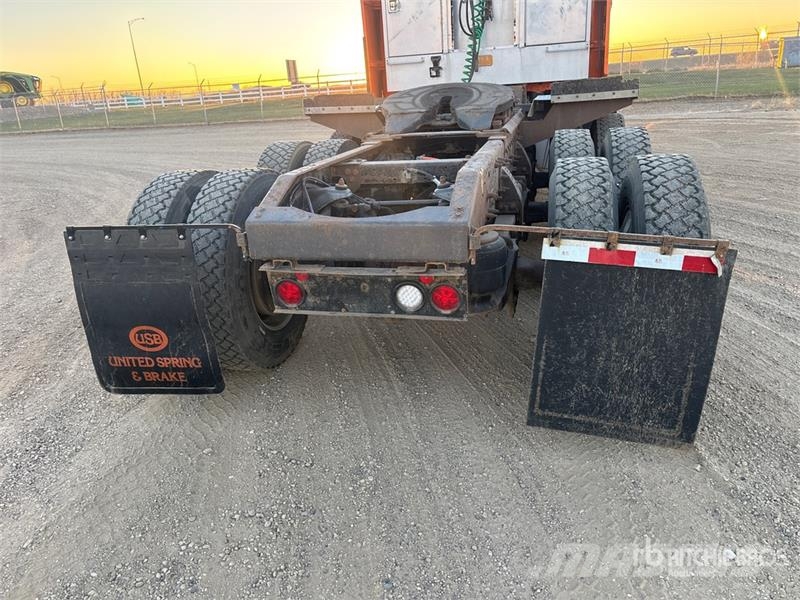 Peterbilt 367 Sadulveokid
