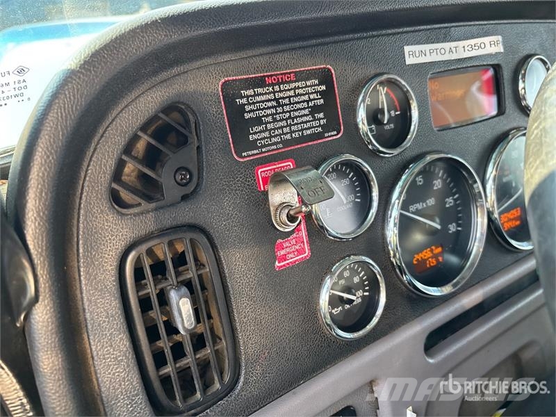 Peterbilt 367 Slamsuger