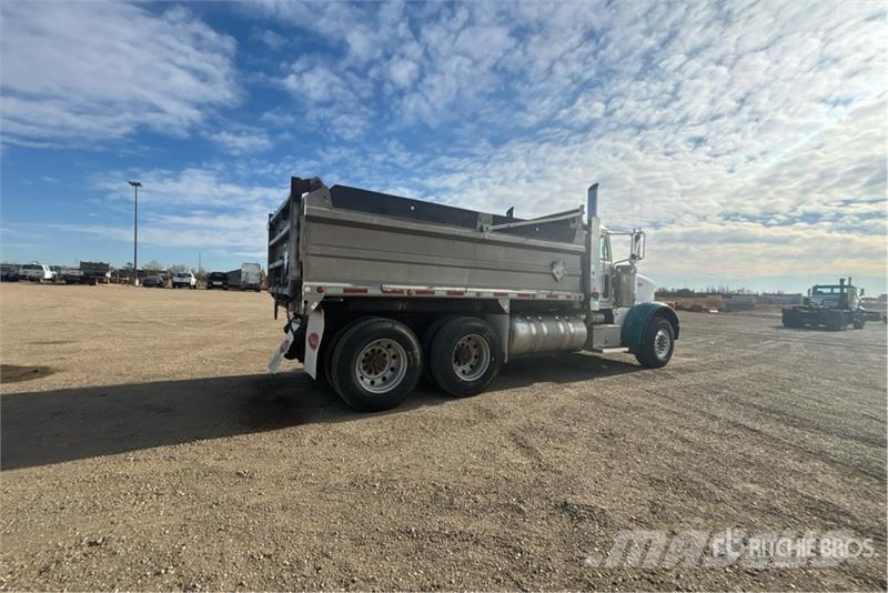 Peterbilt 367 Tipper trucks