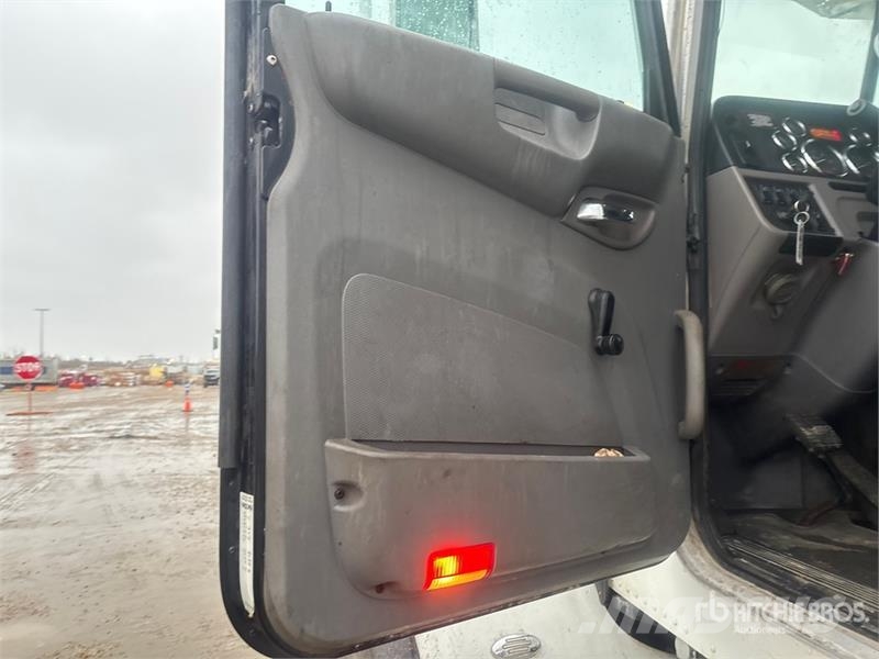 Peterbilt 367 Truck Tractor Units
