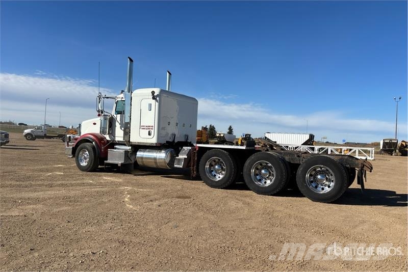 Peterbilt 367 وحدات الجر