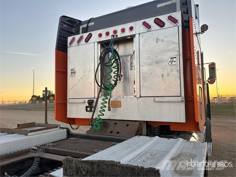 Peterbilt 367 Sadulveokid
