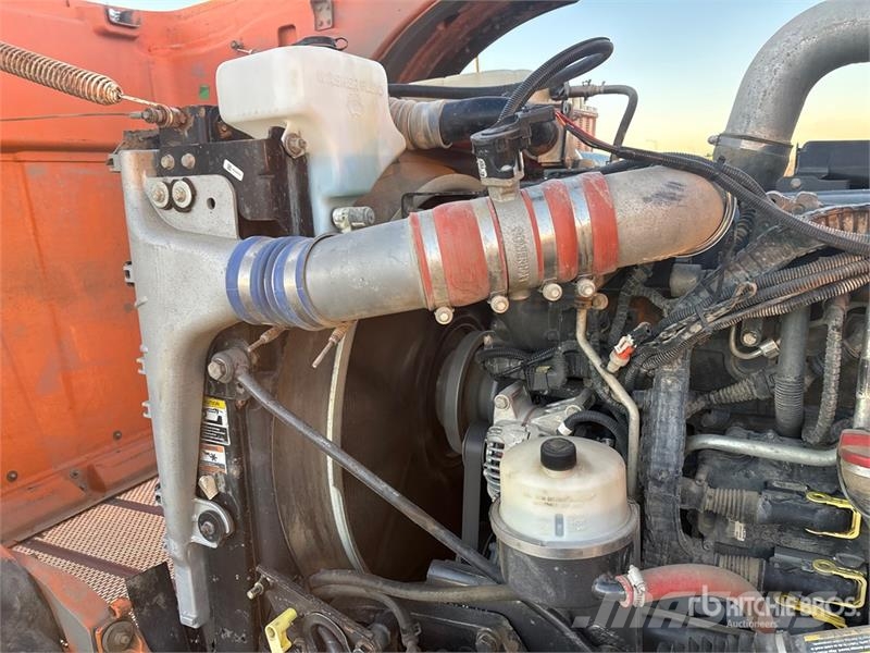 Peterbilt 367 Sadulveokid